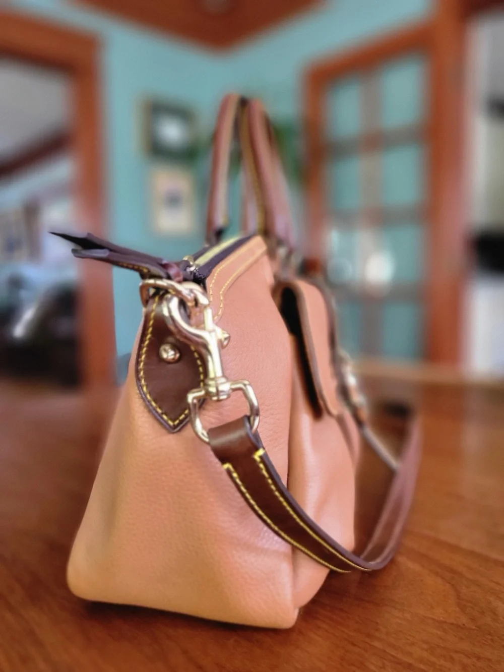 Dooney & Bourke Samba Pebbled Leather Satchel • Natural/Chestnut Crossbody